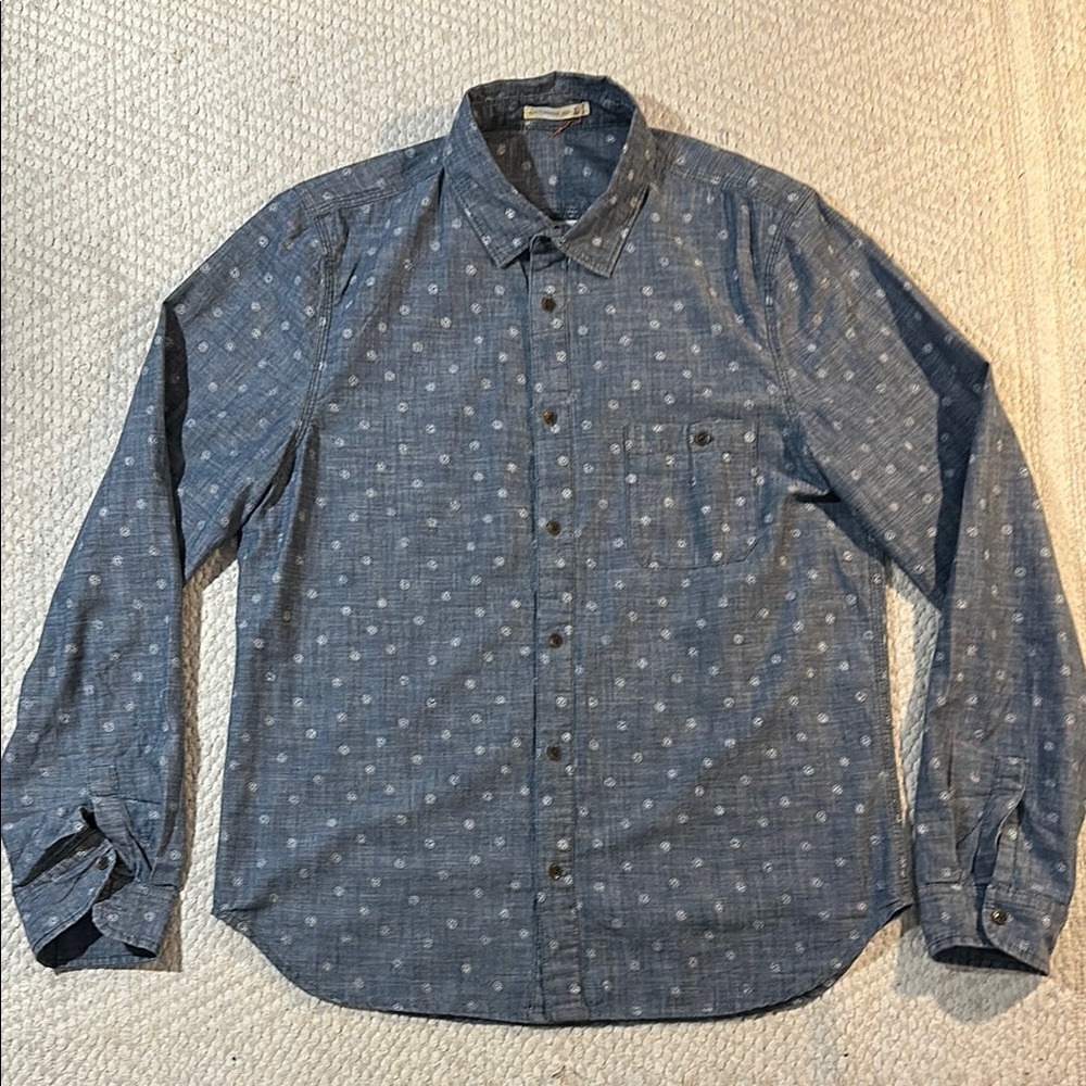 Blue Denim Casual Button Down Shirt with polka dot Pattern Sz l